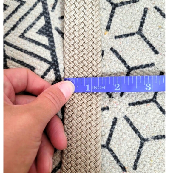 BRAIDED KHAKI TAN MENS BELT W TAN & SILVER BUCKLE DETAILS, SZ - Picture 8 of 8